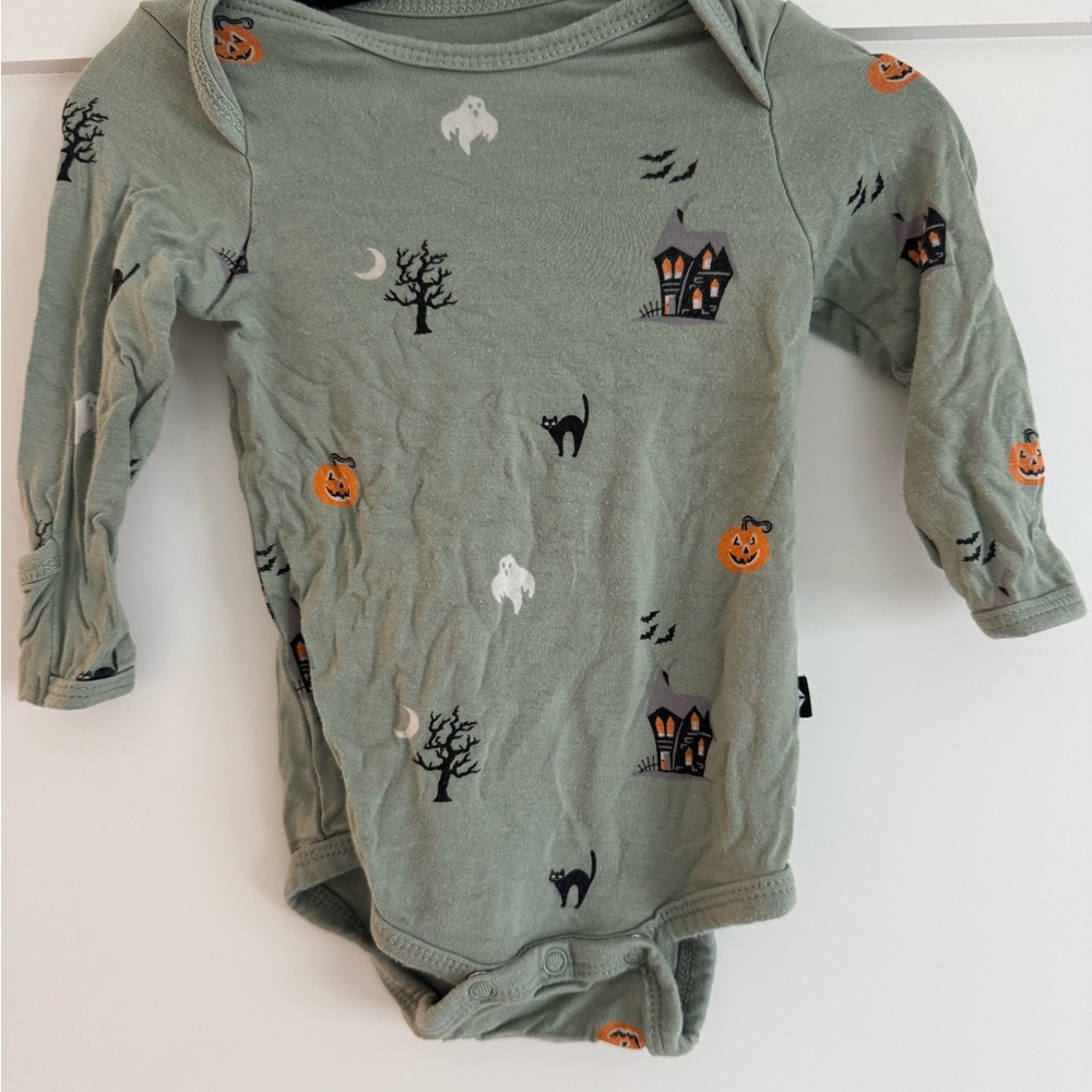 Kyte BABY Green Halloween Bodysuit Longsleeve 0-3m